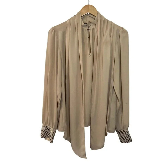 Vince Camuto Beige Chiffon Sheer Blouse Size Medium Lightweight Studded Sleeves - Picture 1 of 6